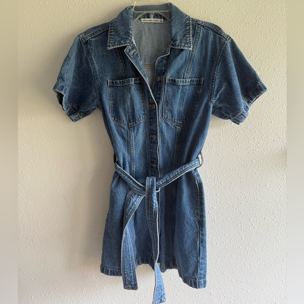 Abercrombie Denim Short Sleeve Belted Dress